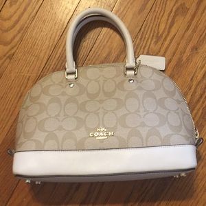 NWOT Mini Signature Coach Bag